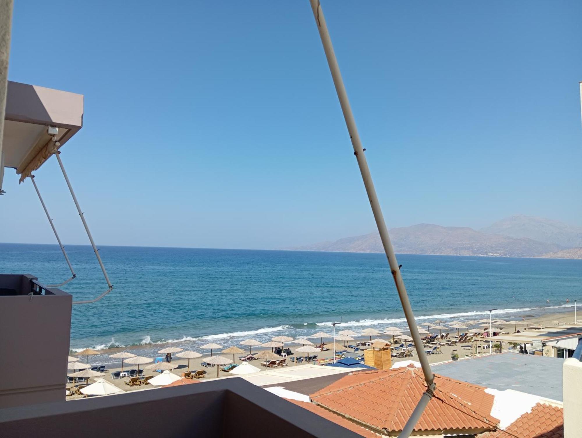 Artemis Beach Studios Каламаки Номер фото